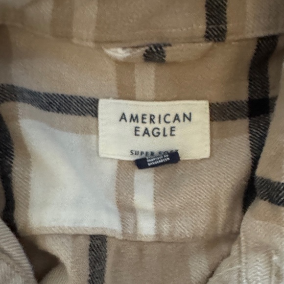 American Eagle Plaid Button-Up Shirt - Picture 2 of 4
